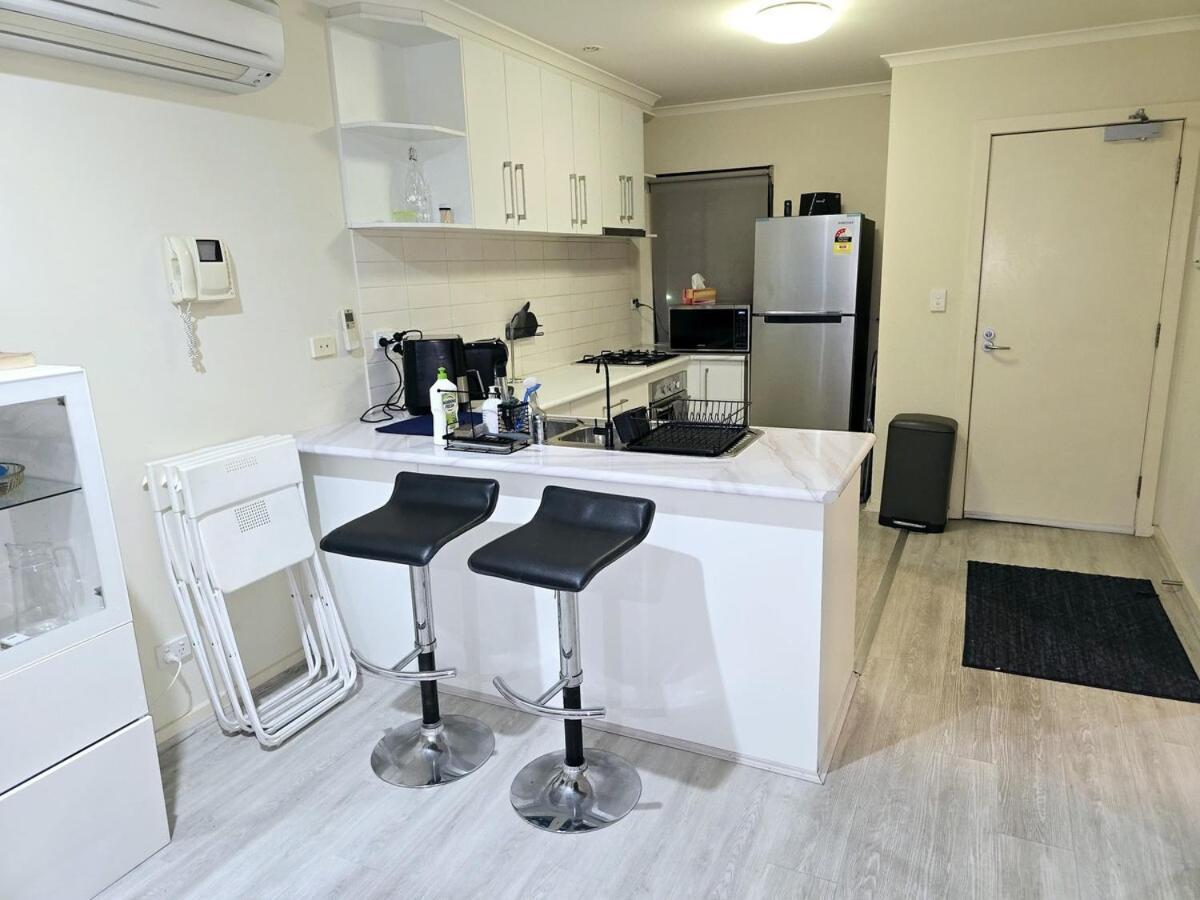 Family - Home Away From Home Adelaide Exterior photo